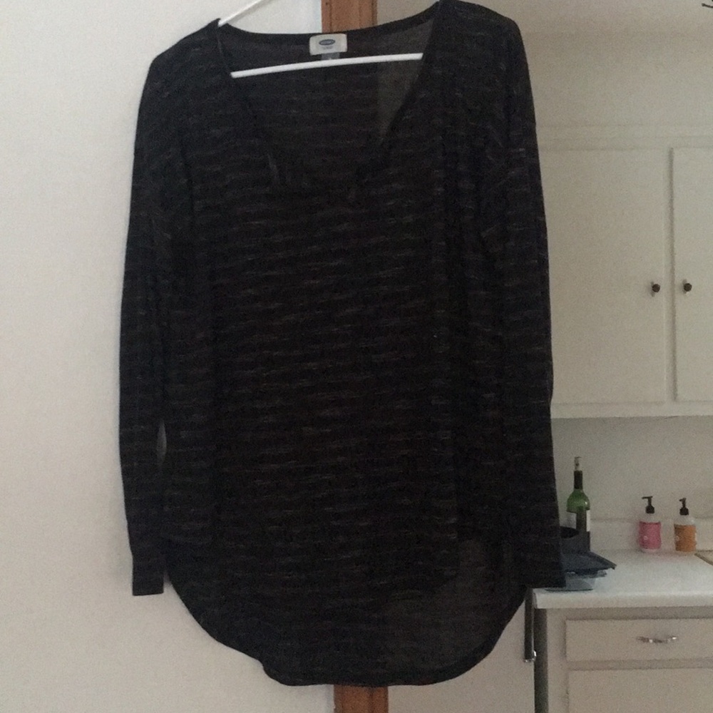 Long sleeve heathered striped t!